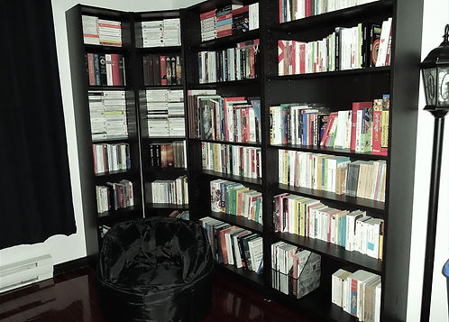 Coin lecture reading nook