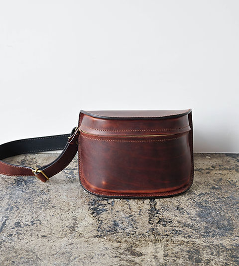 ノルドフェルド　ボディバッグ イタリアンレザーの立体ボディバッグ | NORDFELD