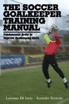 Capa do livro the soccer goalkeeper training manual