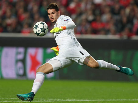 United trava disputa com City por goleiro brasileiro