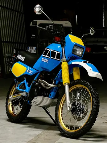 Yamaha 600 TÉNÉRÉ 34L 1984 restaurée à neuf par HEURTIER Classic 3/4 avd
