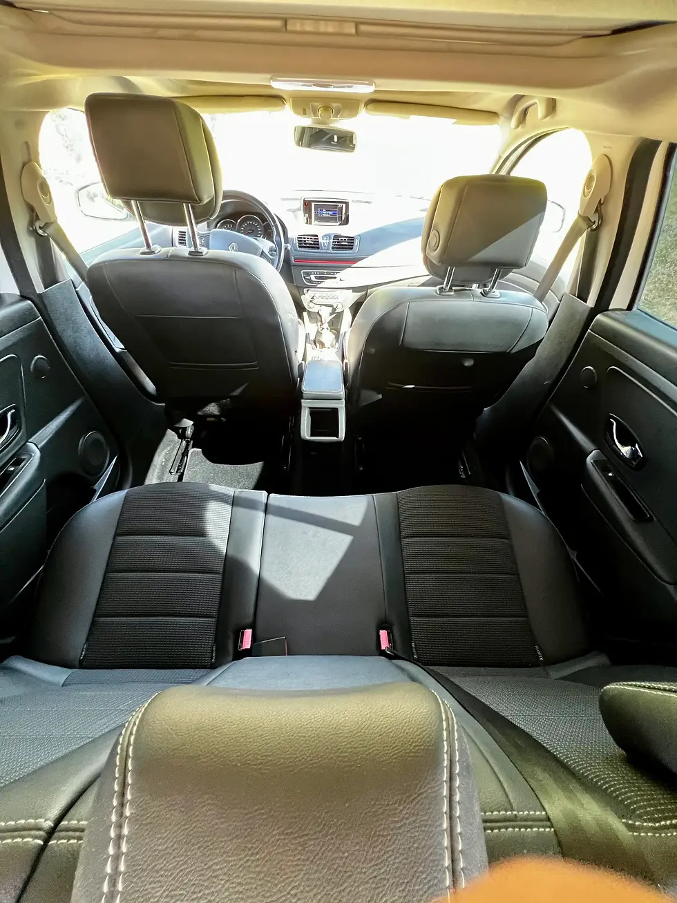 Miniature : Mégane III GT 190 TCe - 2012 - Dépot vente HEURTIER Classic 3 places arrière et sièges tissu et cuir