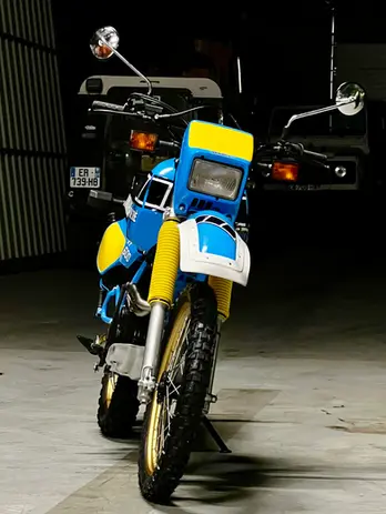 Yamaha 600 TÉNÉRÉ 34L 1984 restaurée à neuf par HEURTIER Classic avant
