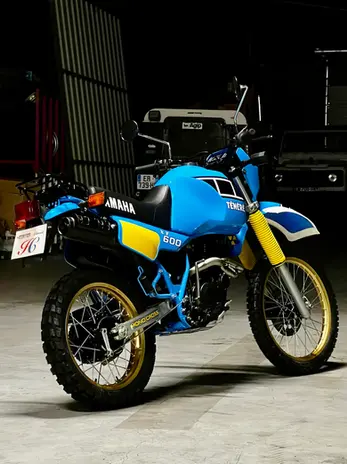 Yamaha 600 TÉNÉRÉ 34L 1984 restaurée à neuf par HEURTIER Classic 3/4 ard