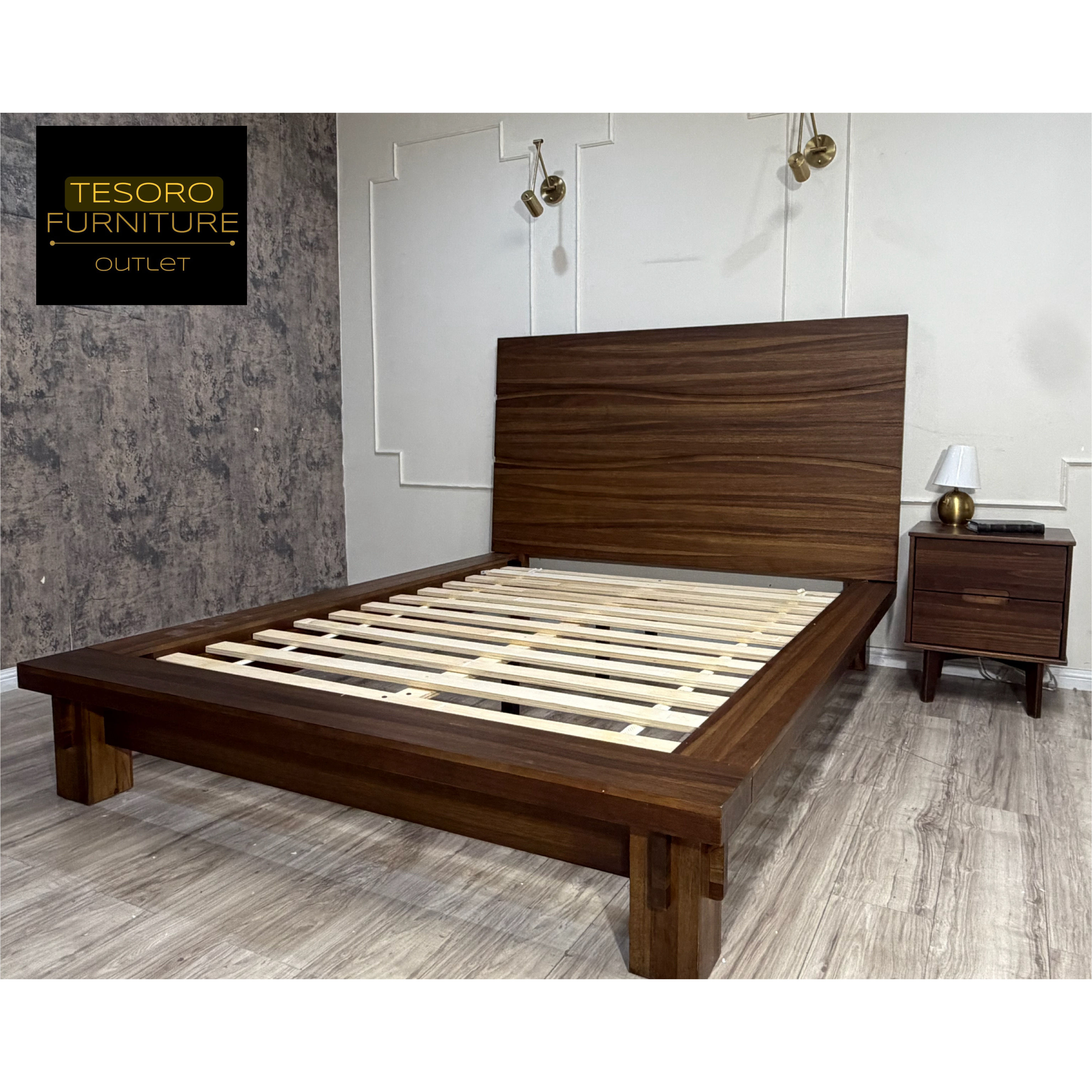 NEW ACACIA QUEEN BED