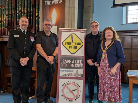 Praising Knife Crime Campaigners at Redditch Baptist Church