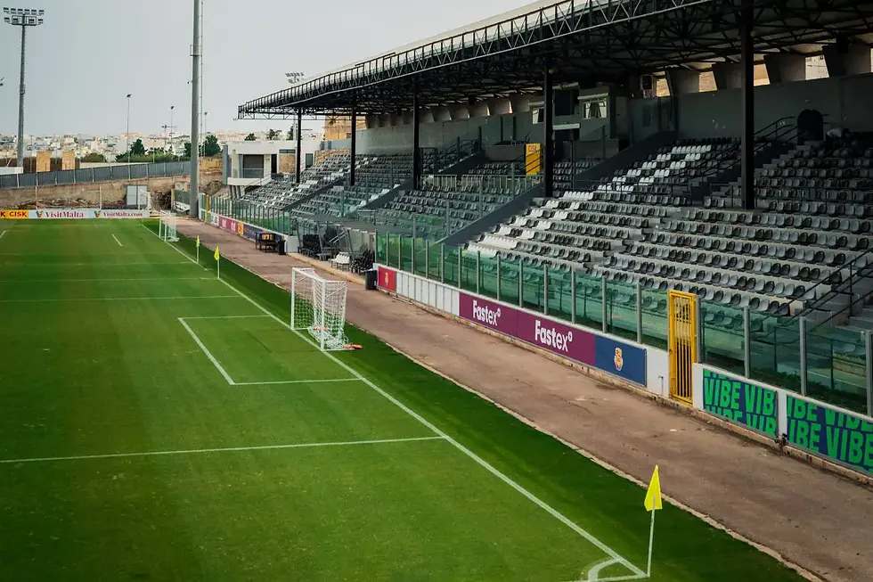Malta-Hibernians-Stadium-Tribuene.webp