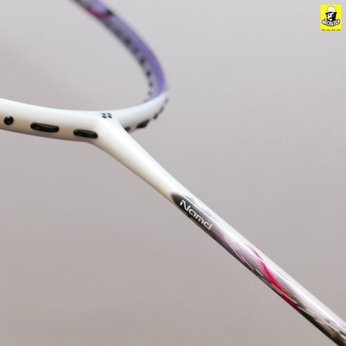 ラケット YONEX ASTROX 66 レシーブとロブが楽に飛ばせる女性向けバドミントンラケット