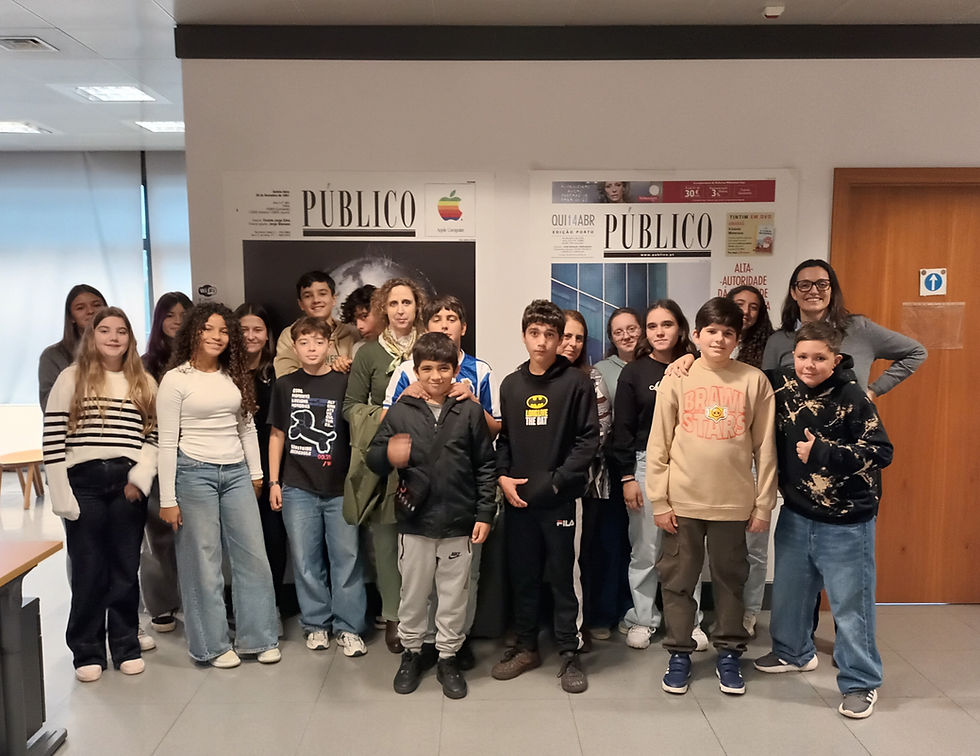 Os pequenos jornalistas de Santa Bárbara visitam a redação do jornal “Público”