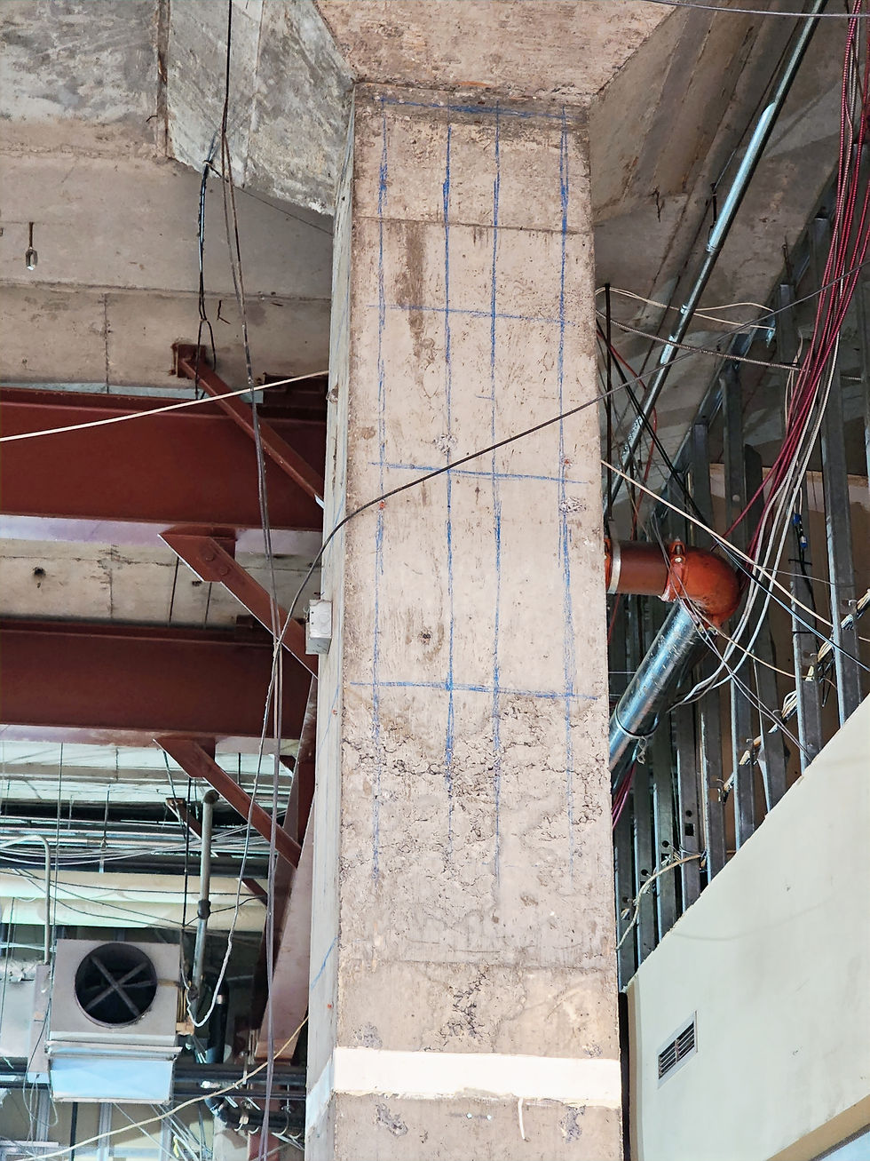 Marquage des armatures d’une colonne de béton avant perçage pour la fixation d’une poutre d’acier