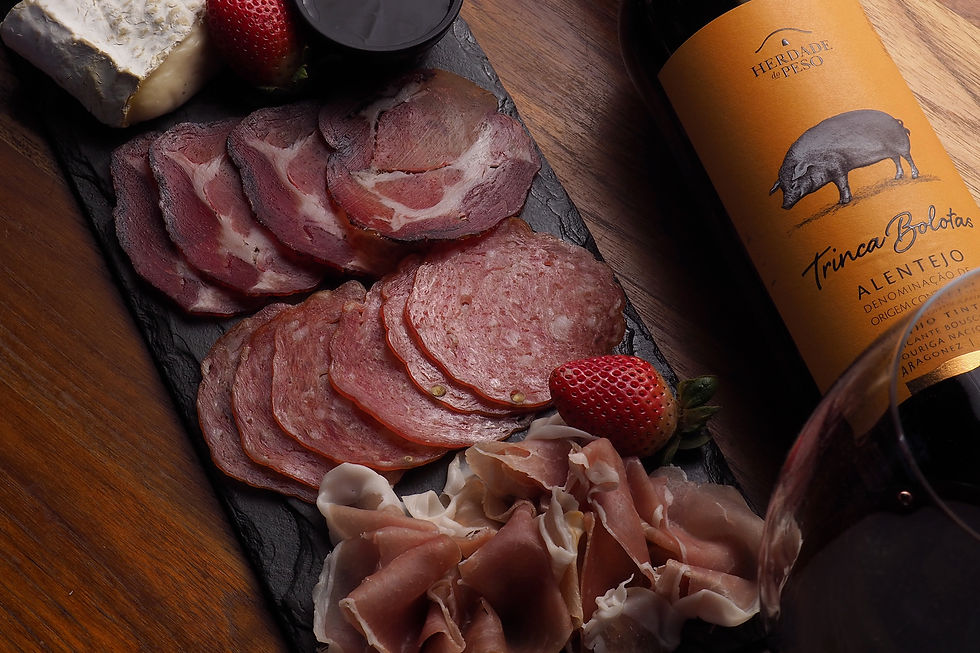 Trinca Bolotas tinto com a nossa Charcuterie E Formaggi