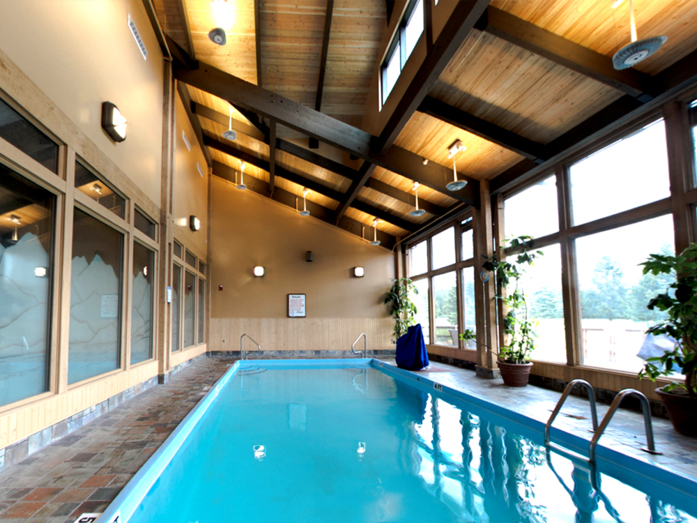 Grouse Mountain Lodge 格羅斯山旅館