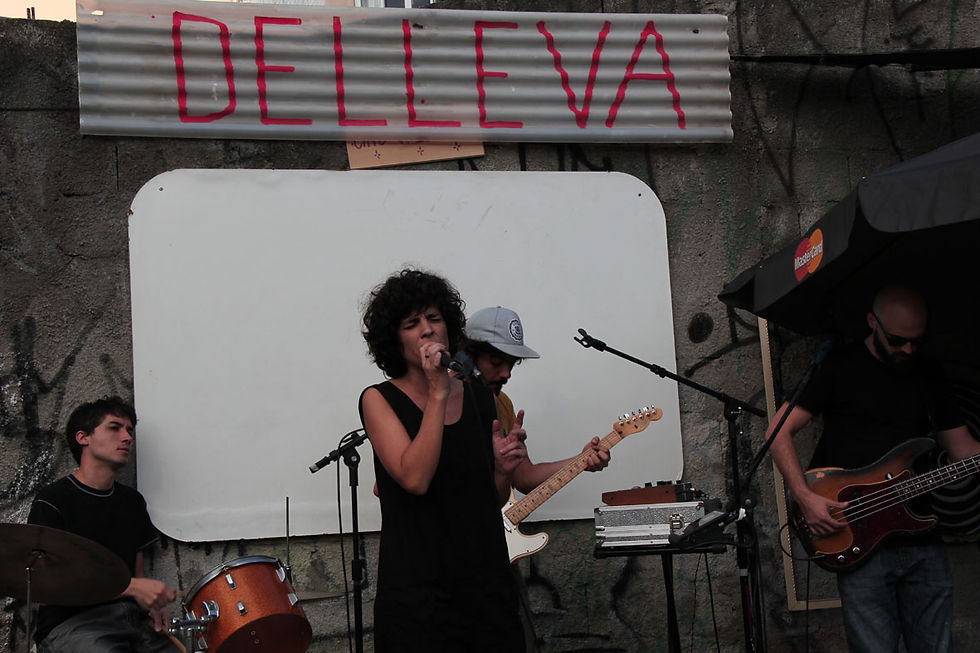 Show Na Travessa