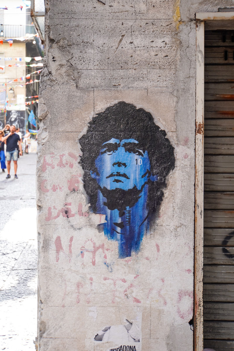 Graffiti z Maradoną w Neapolu