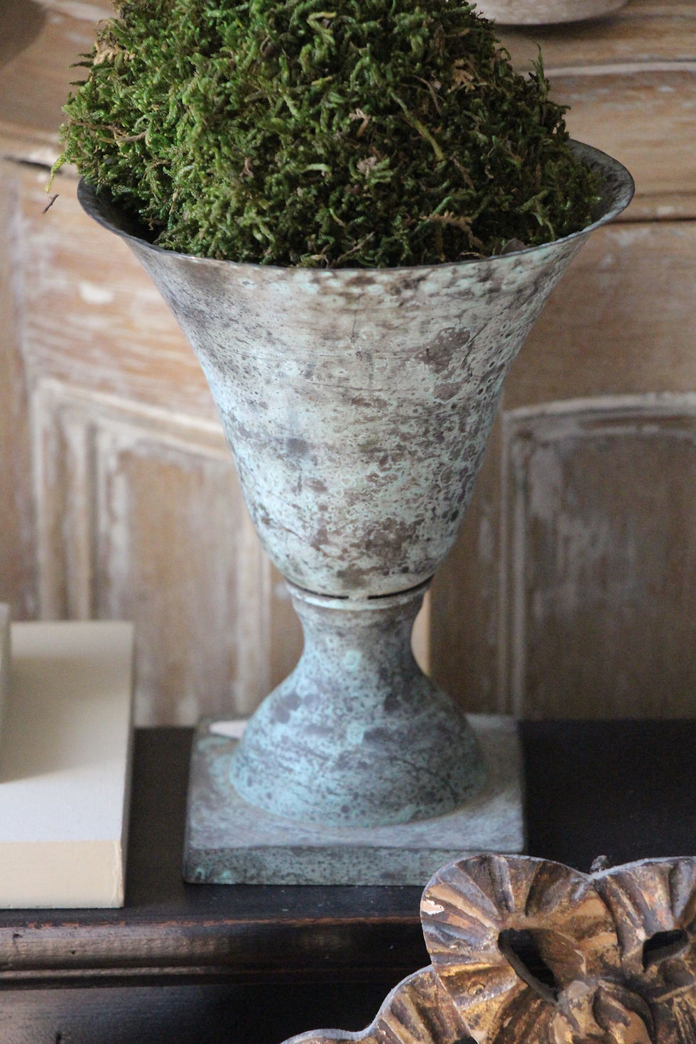 PAIRE DE VASES CORNETS
