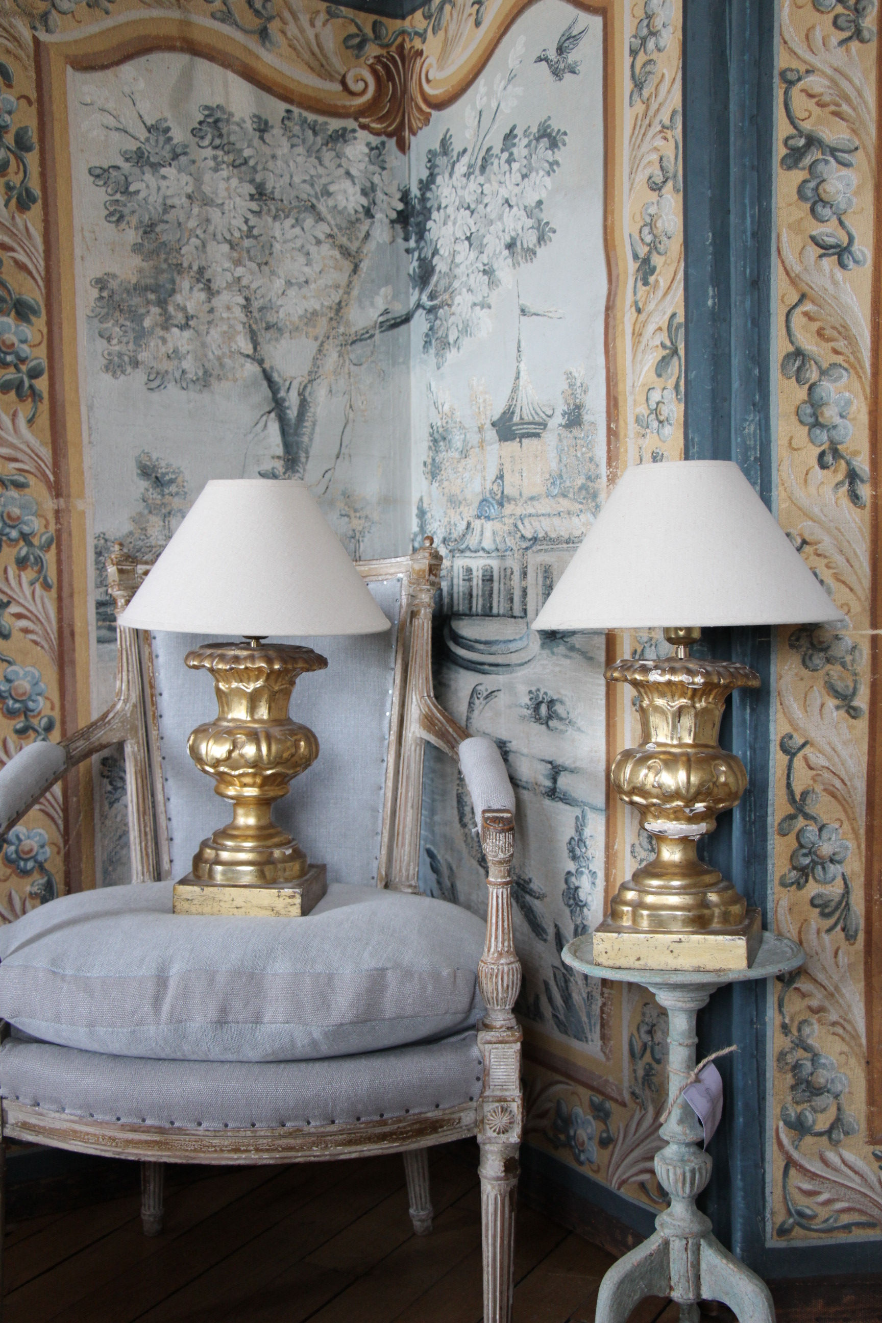 Paire de lampes balustres XVIIIe