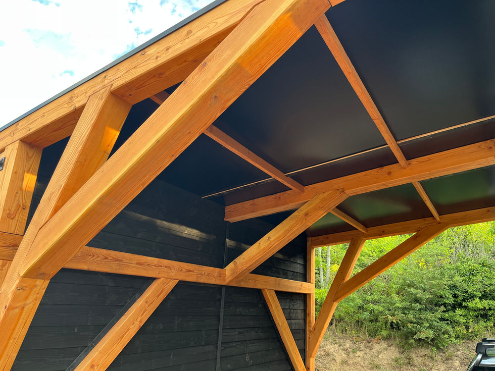 Duurzame houten carport met slim ontworpen constructie voor maximale stabiliteit