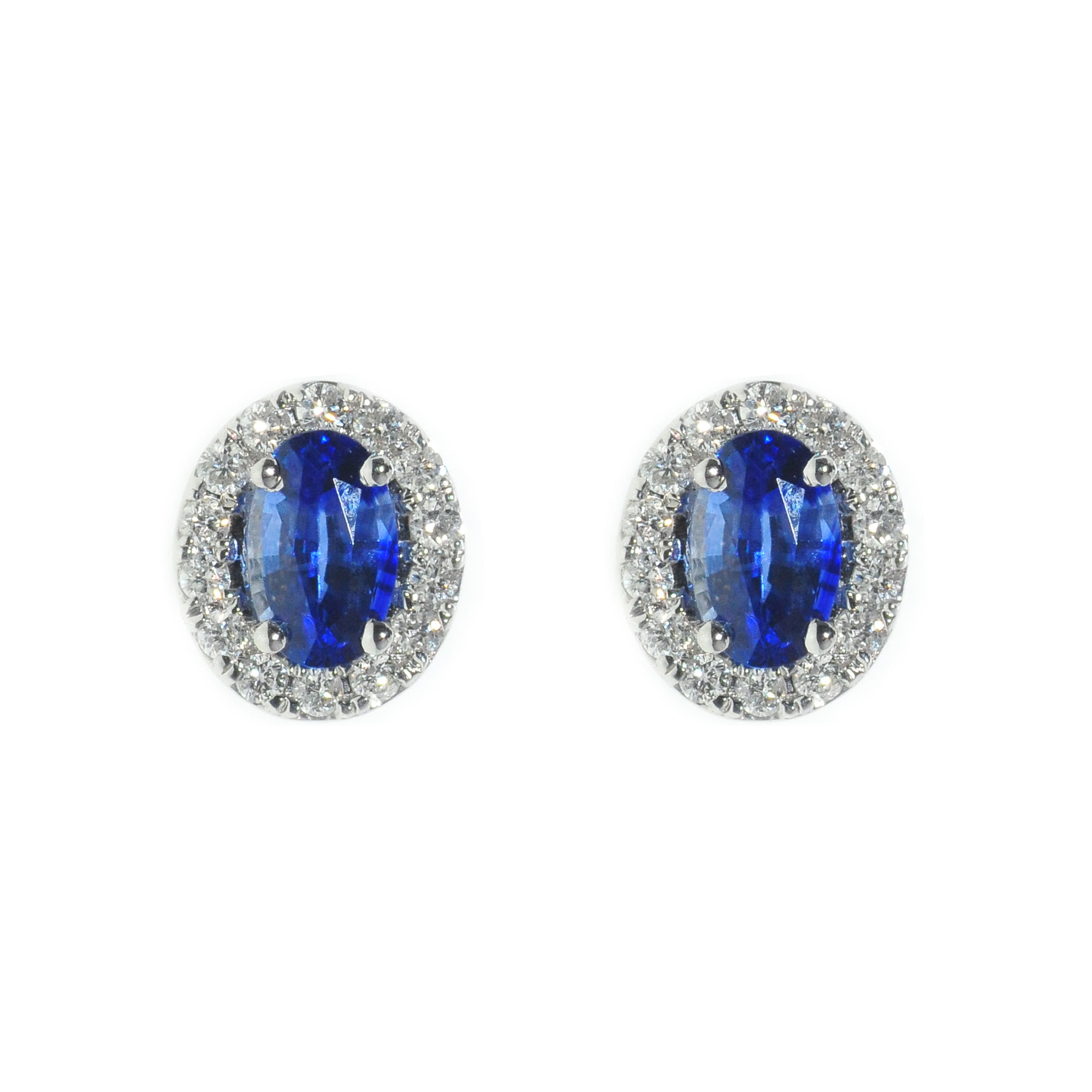 0.59ct of blue sapphire and 0.15ct of diamonds 18ct white gold earrings