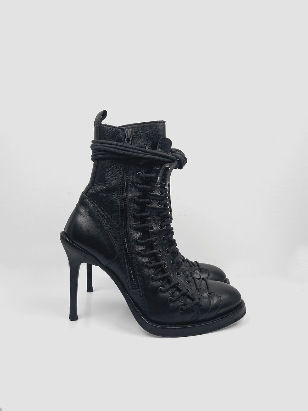 Thumbnail: ANN DEMEULEMEESTER AW 2008