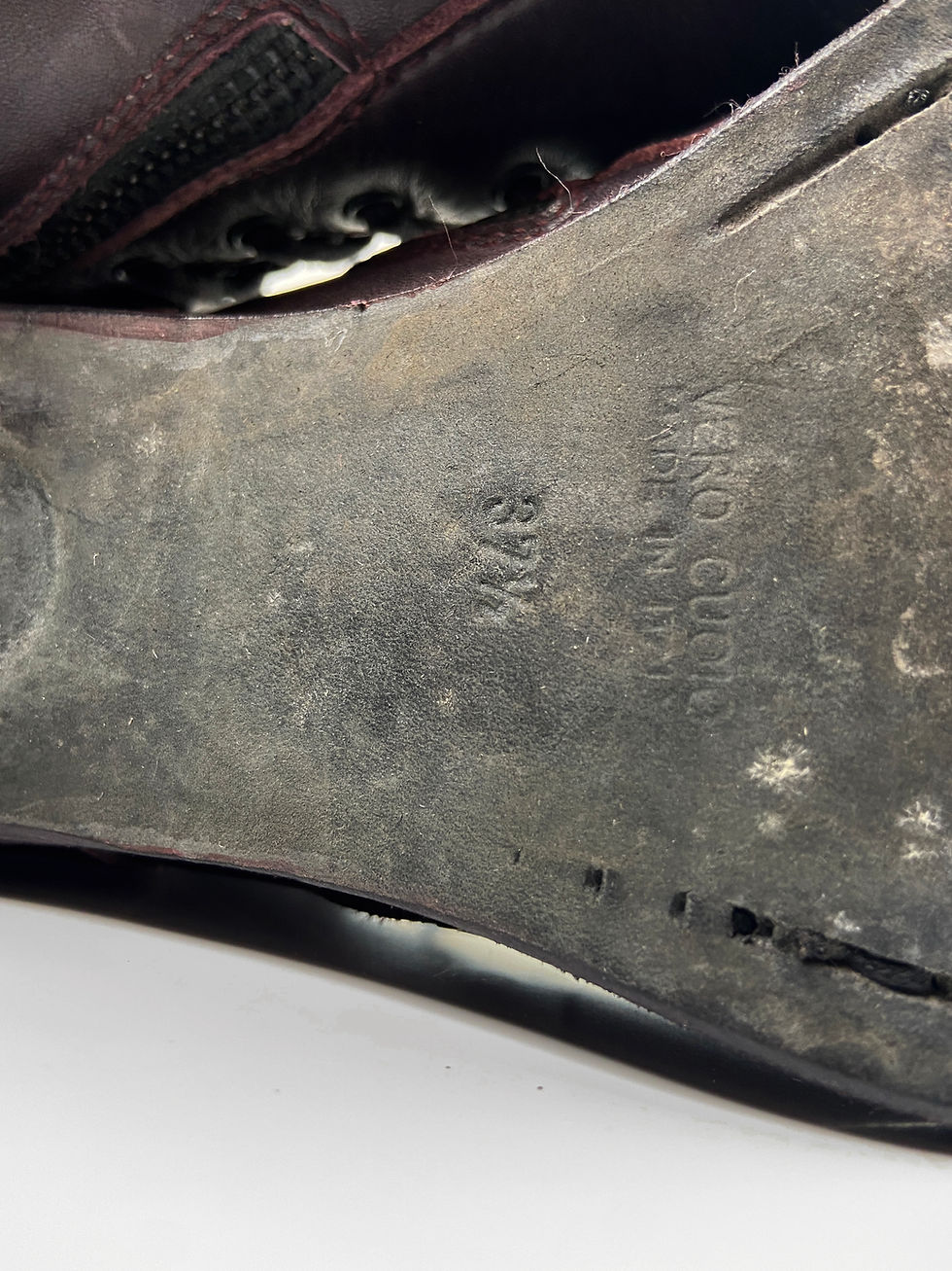 Thumbnail: ANN DEMEULEMEESTER AW 2008