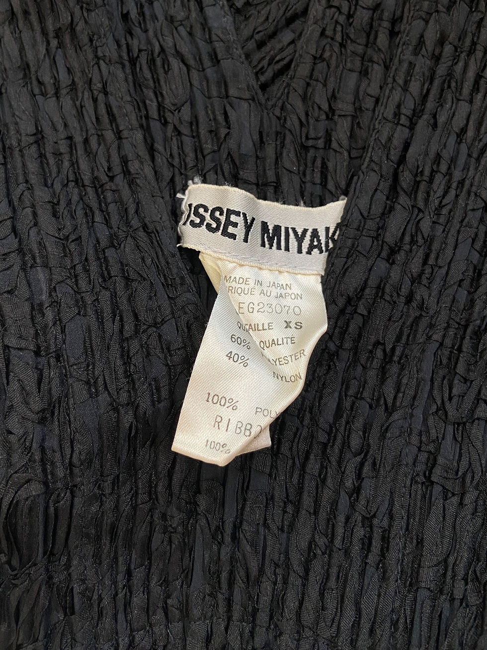 Thumbnail: ISSEY MIYAKE
