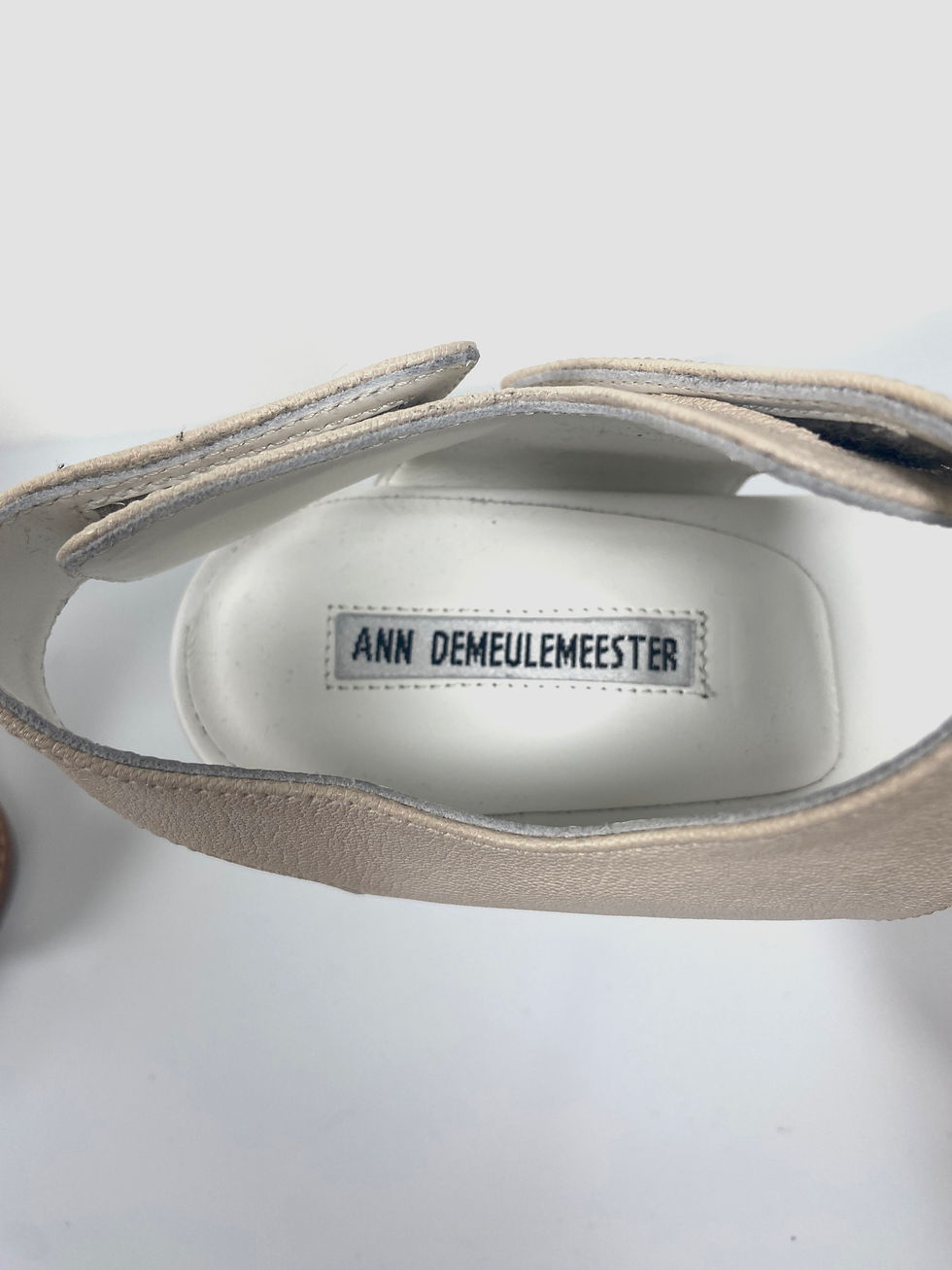 Thumbnail: ANN DEMEULEMEESTER