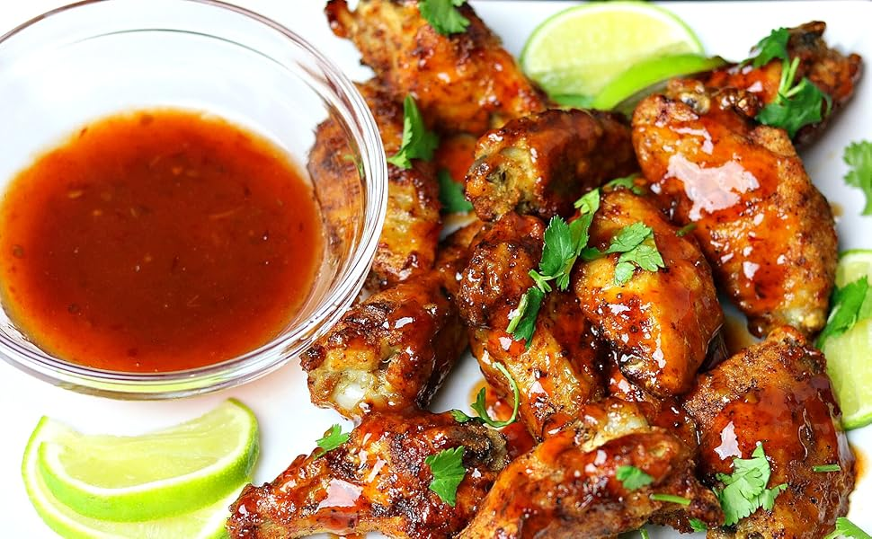 Chicken wings with sauce