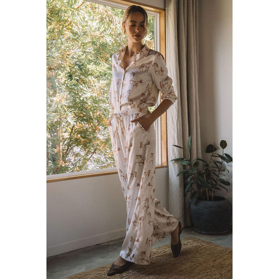Thumbnail: IVORY HORSE PRINTED PANTS SET