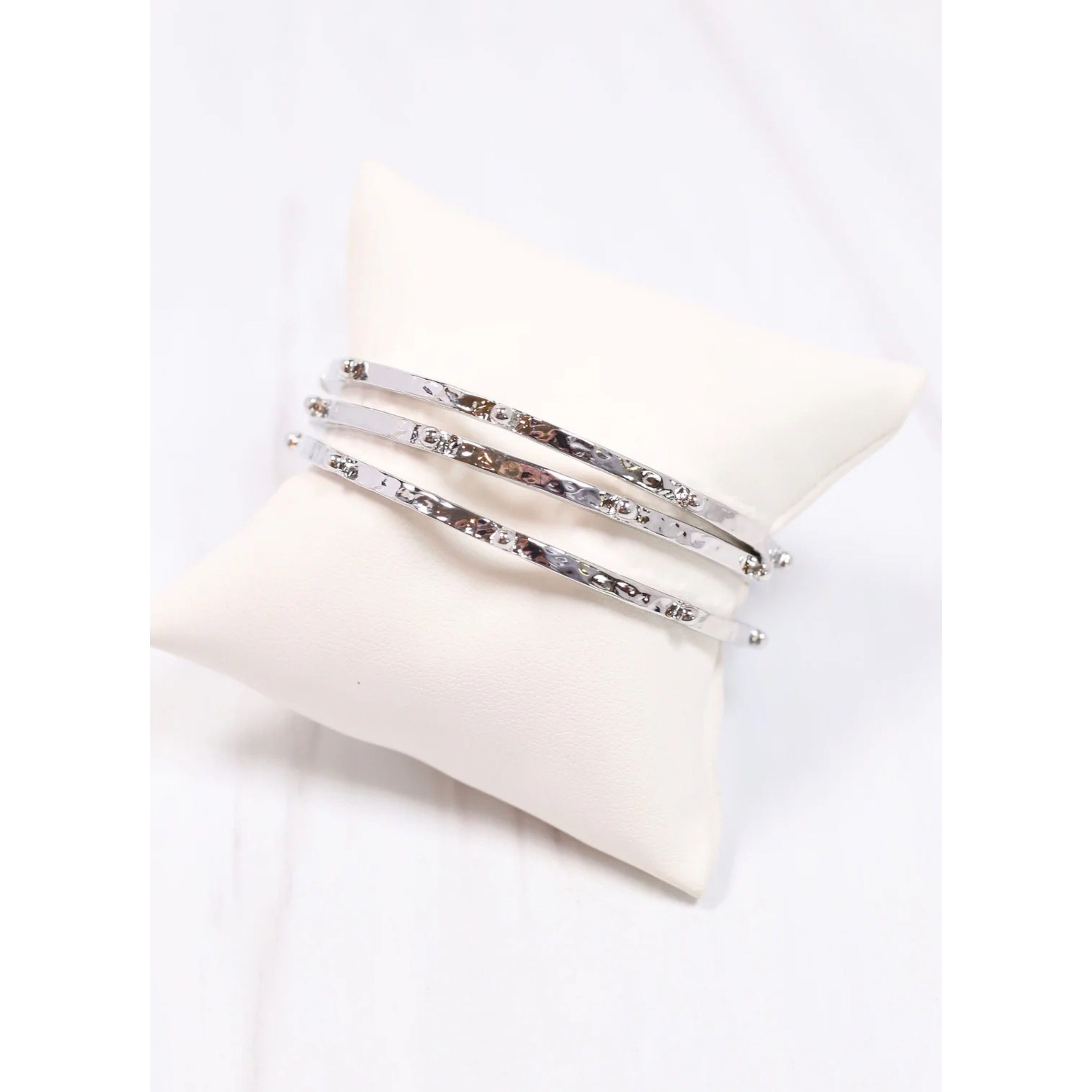 HAMMERED BRACELET SET OF 3