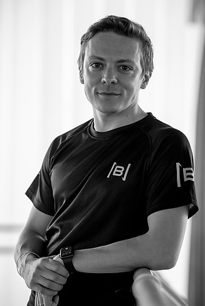 Viktor Erik Emanuel 1 (1).jpg