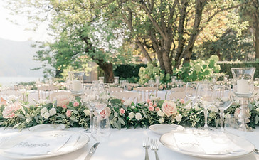 Wedding table settings at Villa Teodolinda