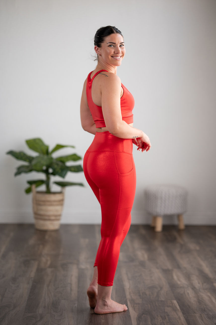 (Crop) Slimming Red Metallic back view