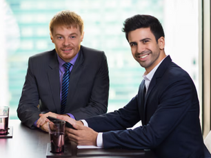 Key Benefits of Working With Civil and Commercial Lawyers Delhi