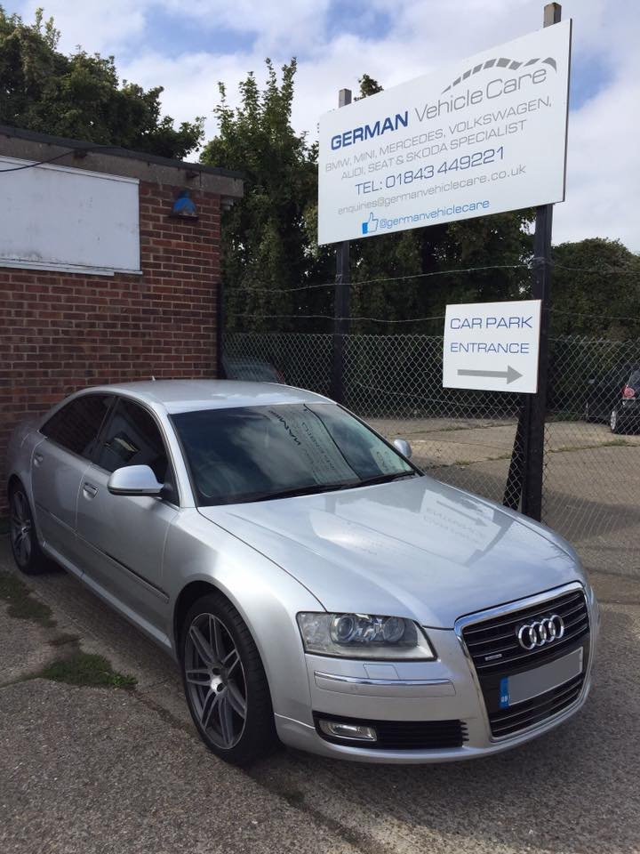 AUDI A8 AIR SUSPENSION FAULT