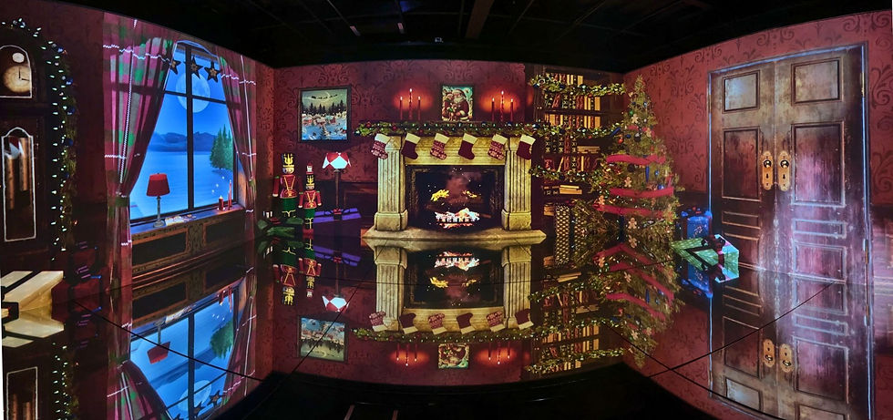 Sala imersiva com projeção da casa do Papai Noel em 270º