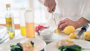 Die Kraft einer Gesunden Ernährung entfesseln: Ihr Umfassender Leitfaden für Gesundes Essen