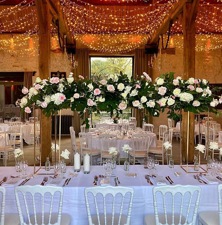 chemin de fleurs table d'honneur