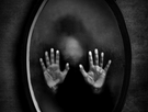Le monstre : L'effet miroir ?