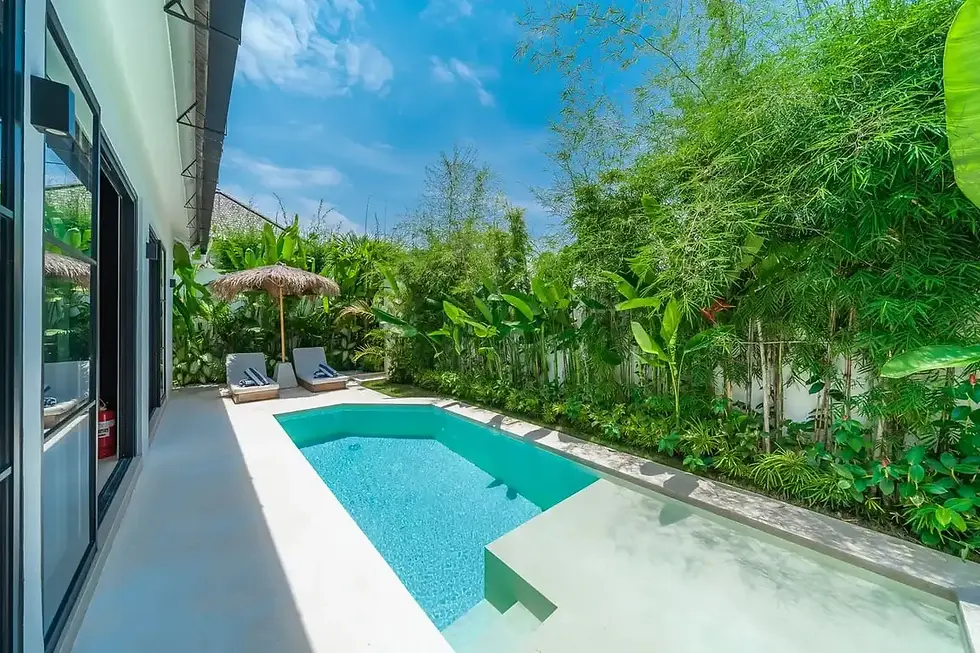 terras en zwembad Casa Kami - Huisje in Bali.WEBP