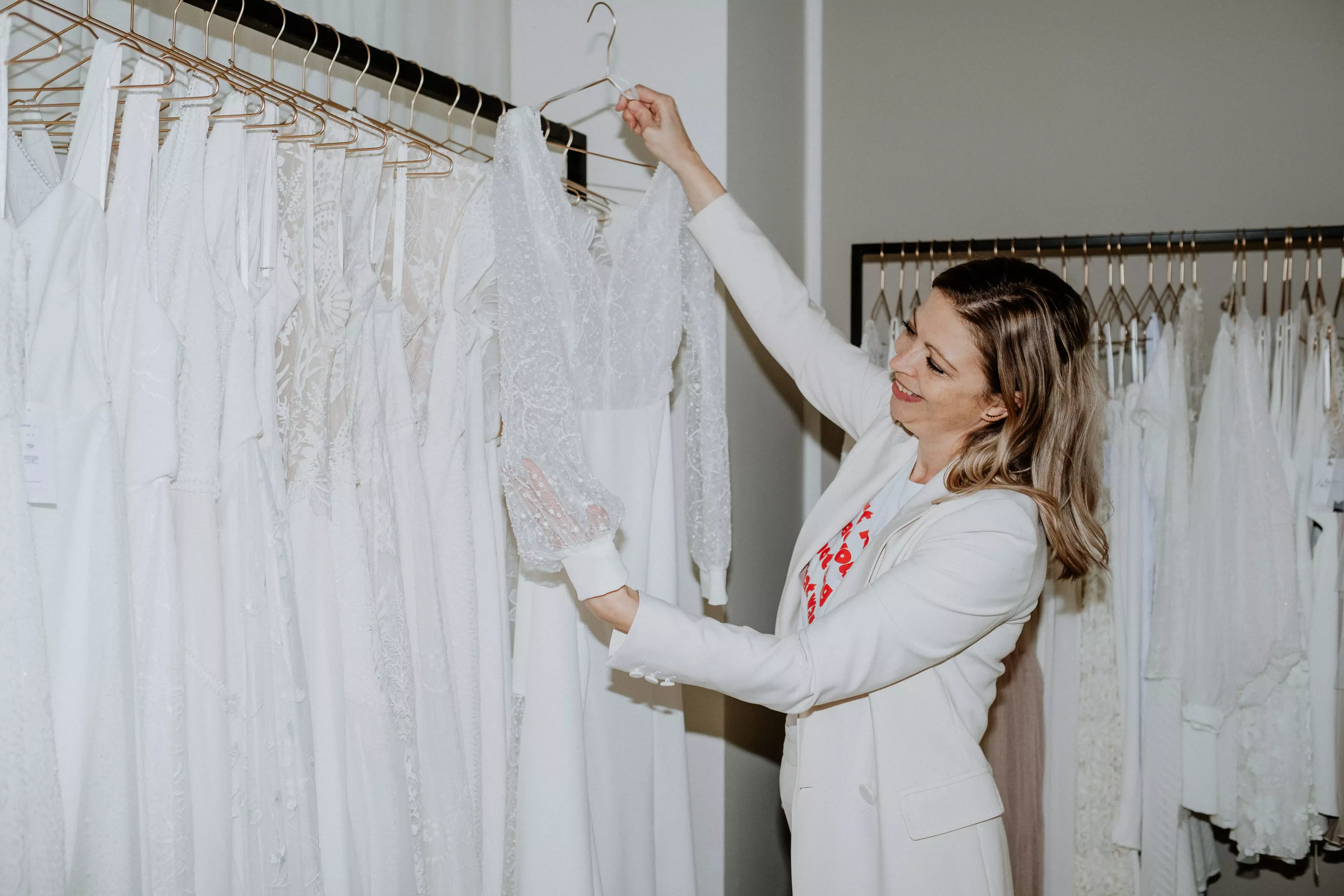 Anprobe und Beratung im kiligdress Showroom