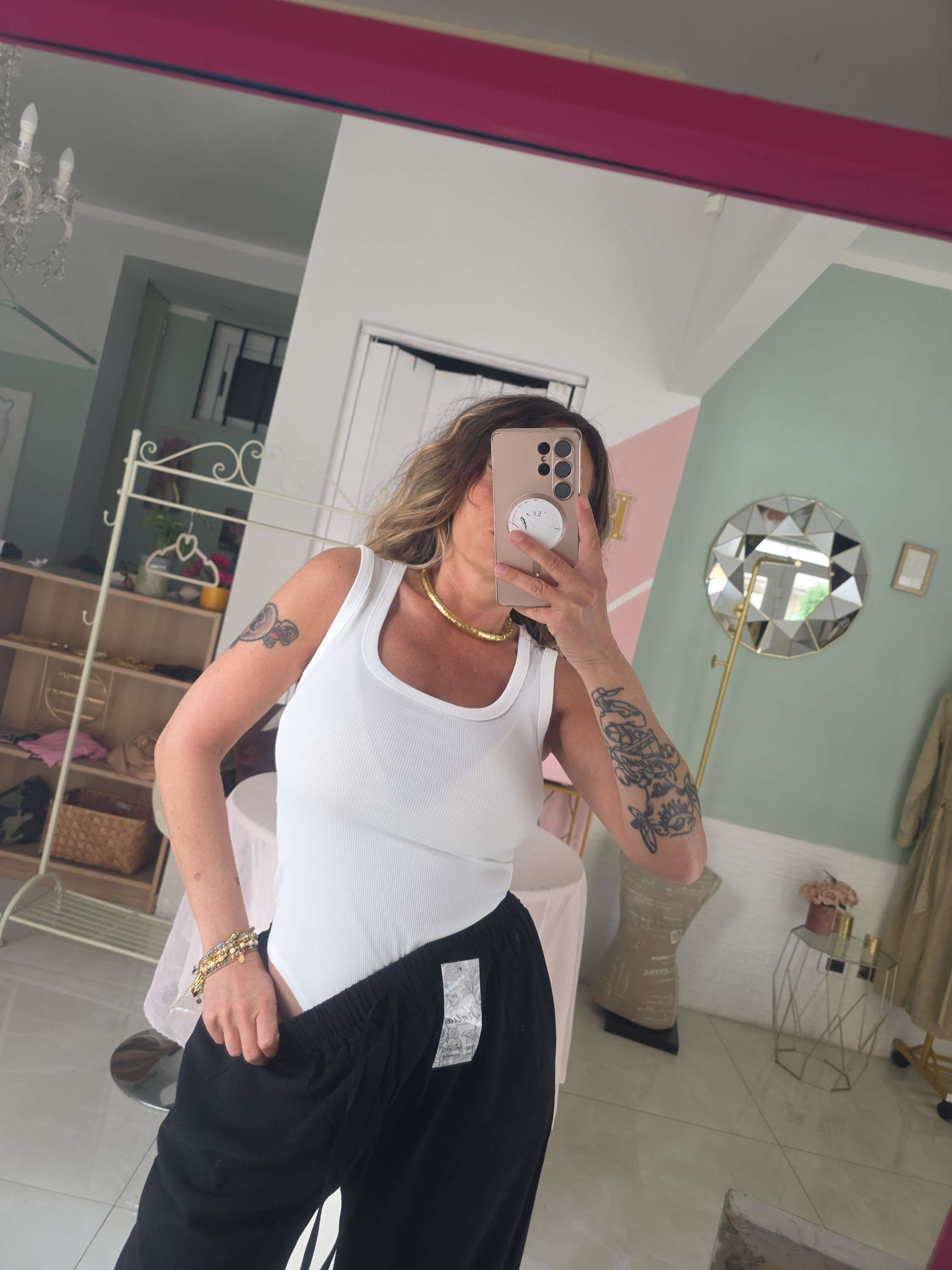 Body costina