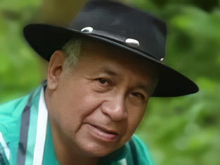 Lloyd Knowles Arneach Sr.