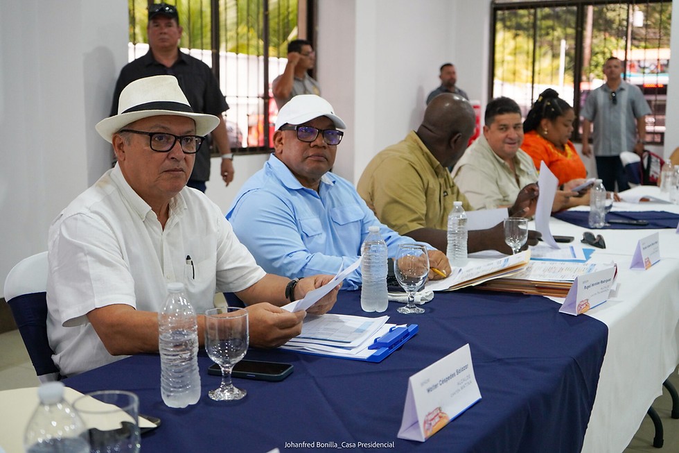 Cuatro alcaldes de Limón dejan los partidos que los llevaron al poder