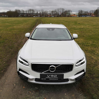 Volvo V90 Cross Country Pro