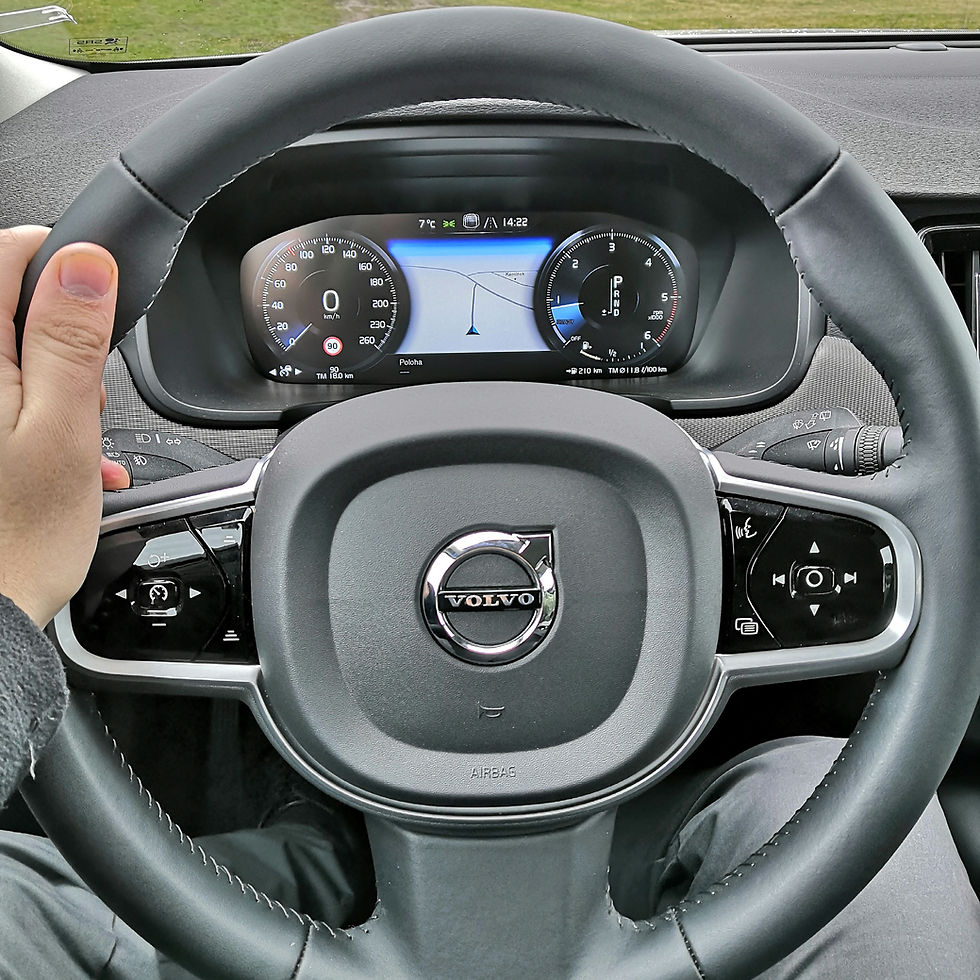 Za volantem Volva V90 Cross Country