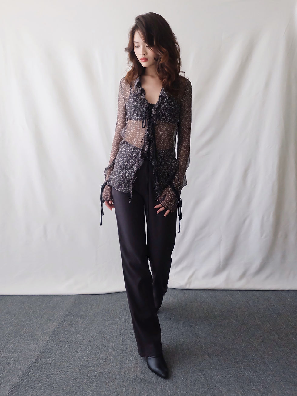 Hình thu nhỏ: STRAIGHT PANTS