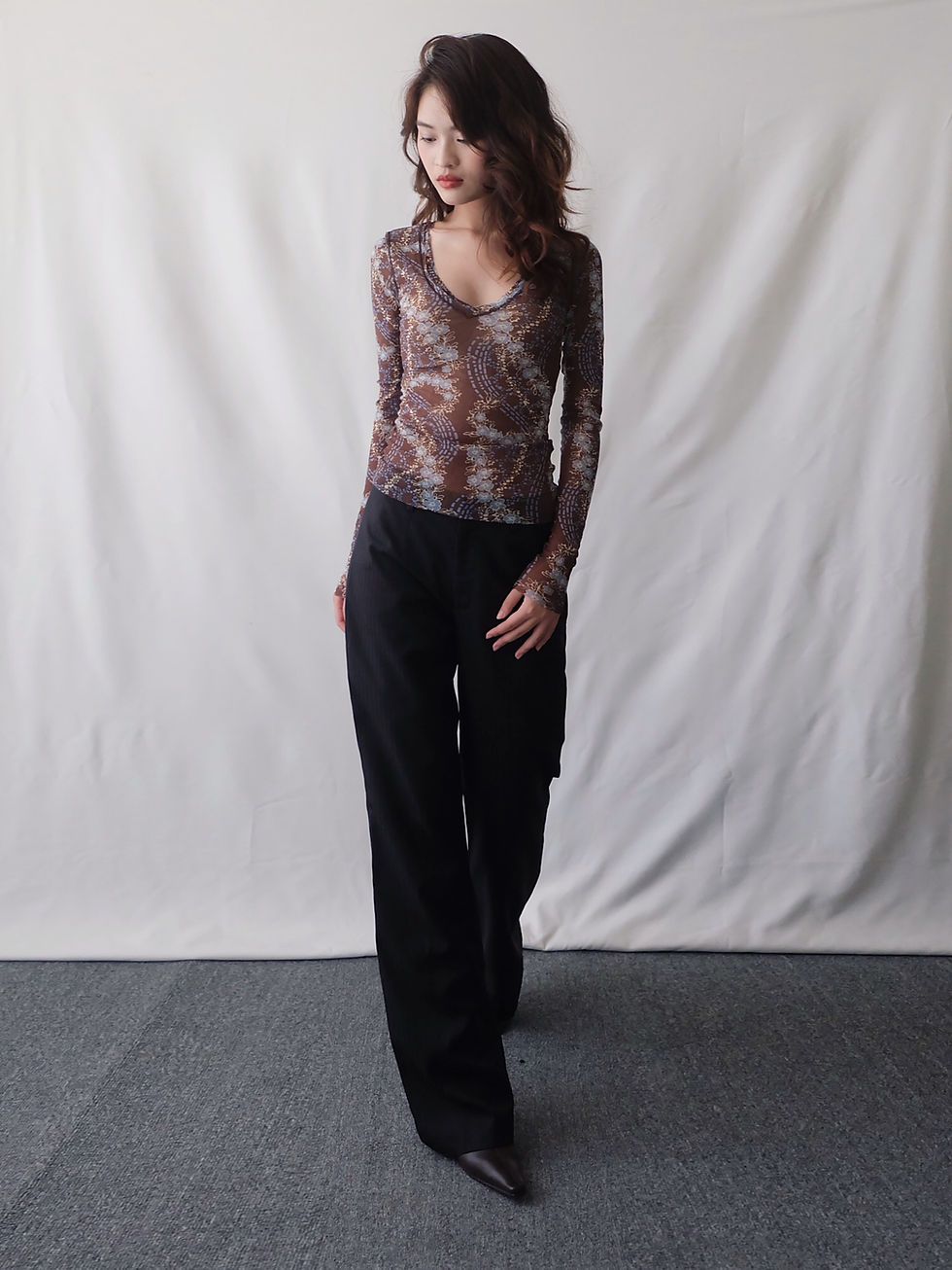 Hình thu nhỏ: V NECK TOP