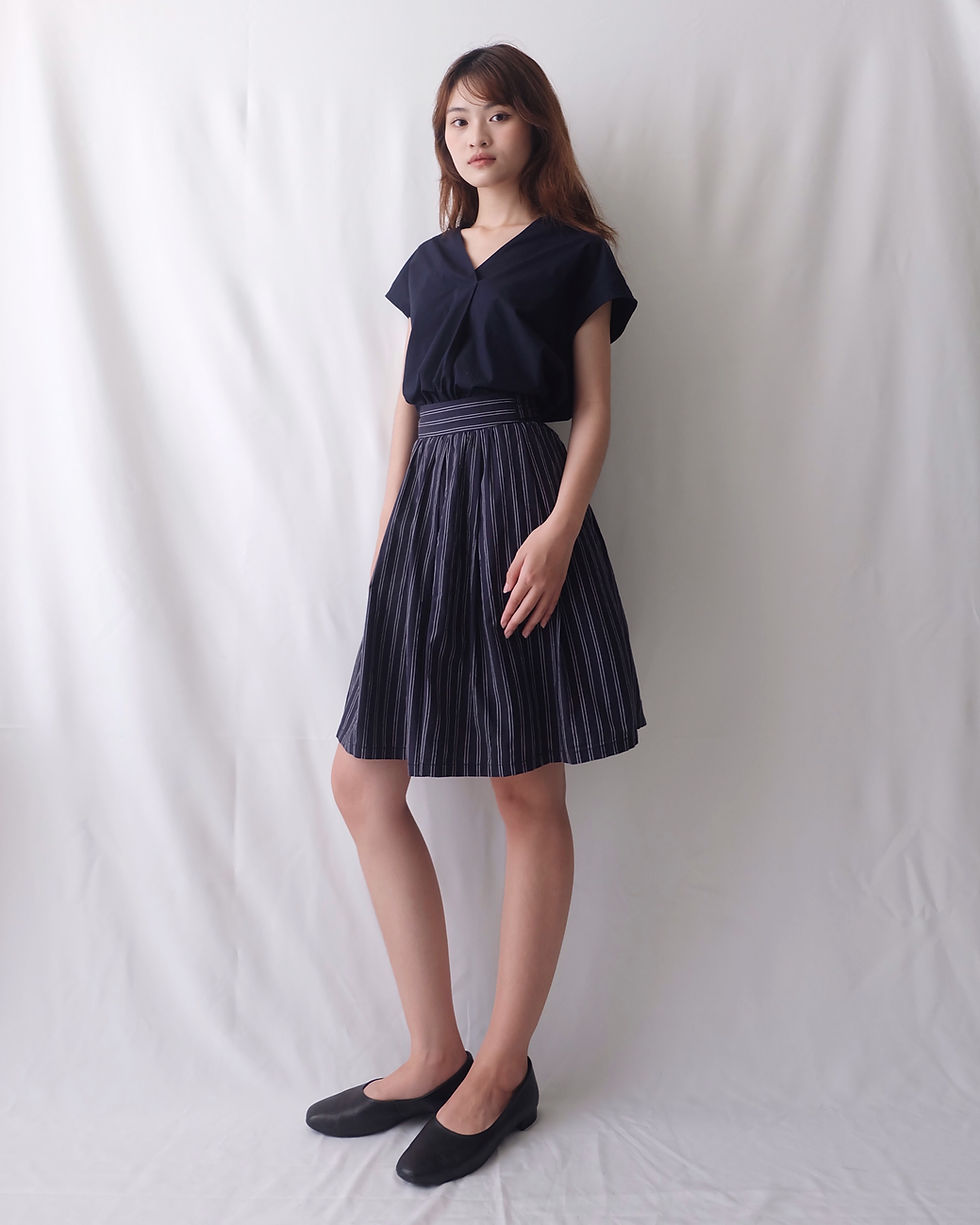 Hình thu nhỏ: V NECK TOP