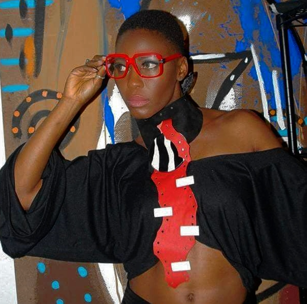 Xantha Ward Vibe tie