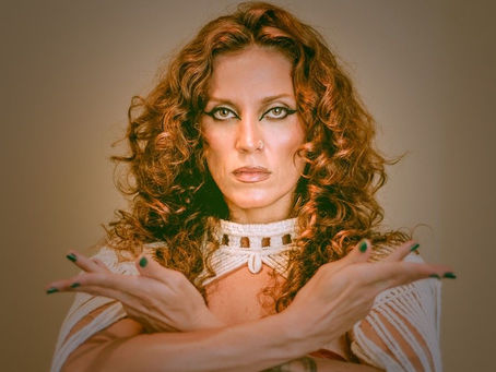 27/03: Ella Pessoa faz show de lançamento de “Sensorial”